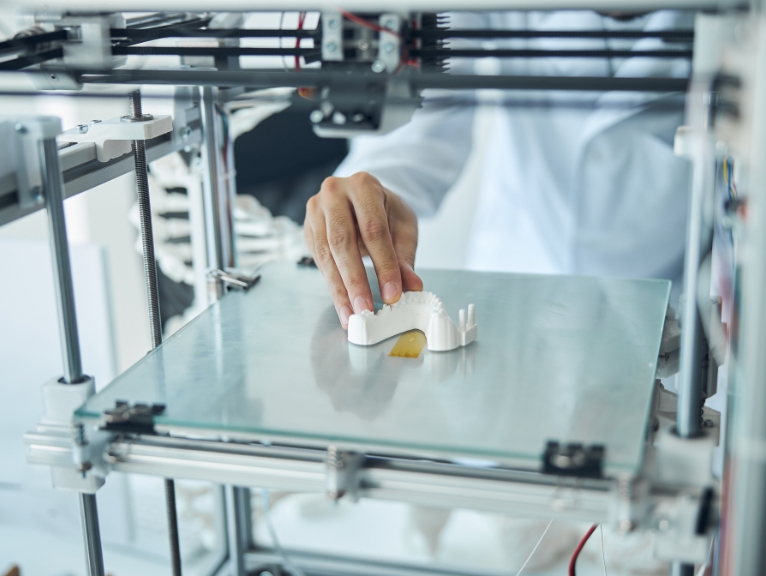 Dentures being 3d printed