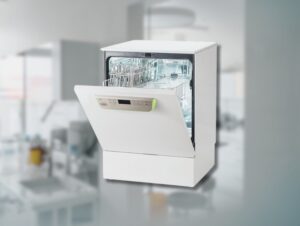 A dental washer/disinfector